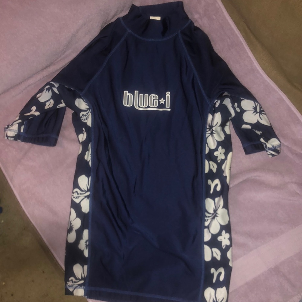 Swim shirt